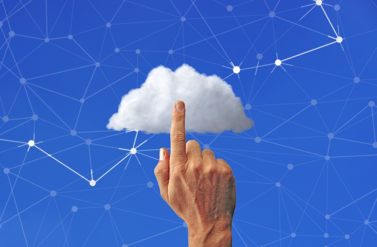 Servidores en la nube para software financiero: Requisitos y precios